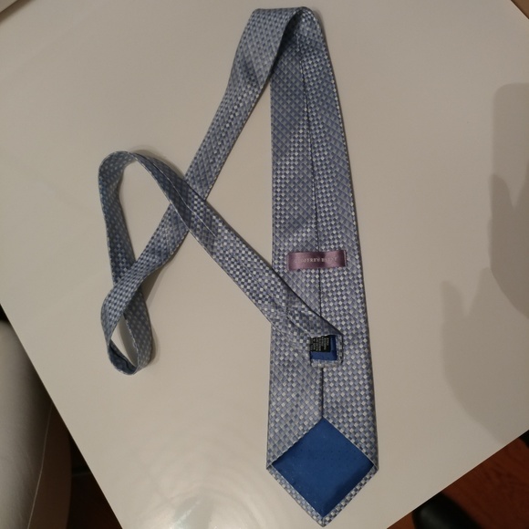 Geoffrey Beene All Silk Necktie - Picture 3 of 10